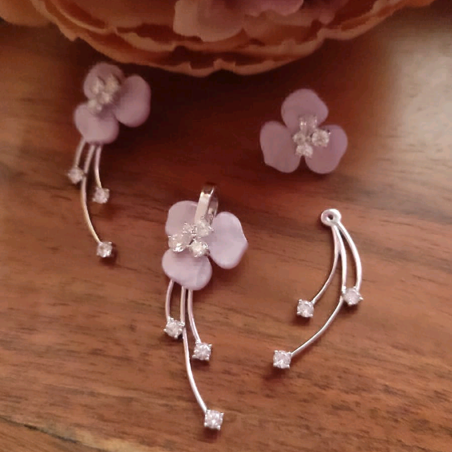 Freesia Flower Silver Pendant Set 
